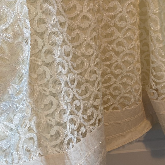 Skirt - Picture 2 of 10